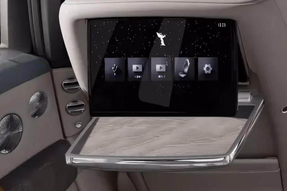 Rolls Royce Cullinan 2026 SUV Rear Cabin Entertainment Screen