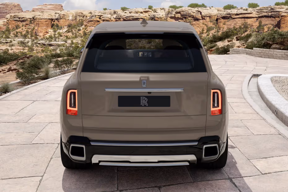 Rolls Royce Cullinan 2026 SUV Rear View with LED Taillights