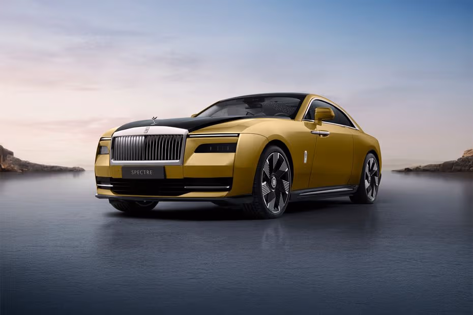 Rolls Royce Spectre 2026 Front Left Side Angle View