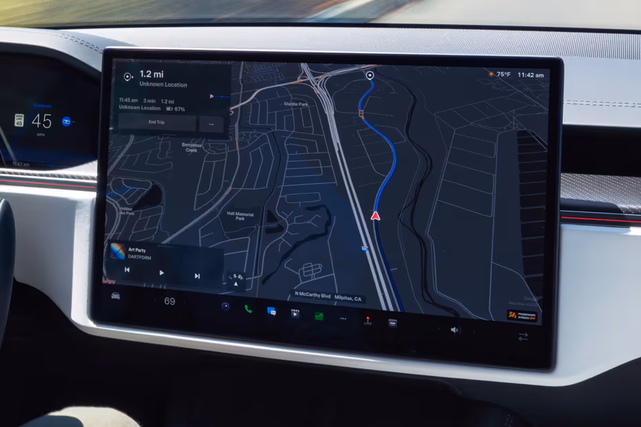 Tesla Model S 2026 Digital Infotainment System