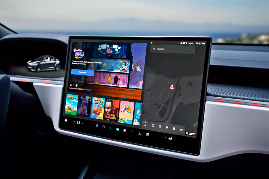 Tesla Model S 2026 Floating Touchscreen Infotainment System