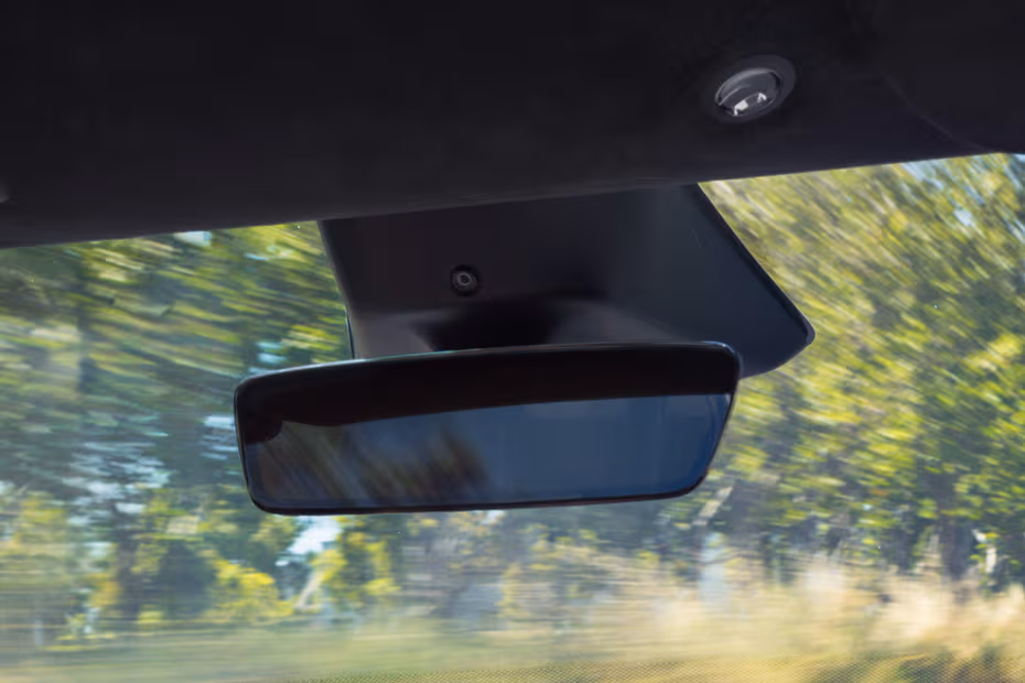 Tesla Model S 2026 Inside Rear View Mirror