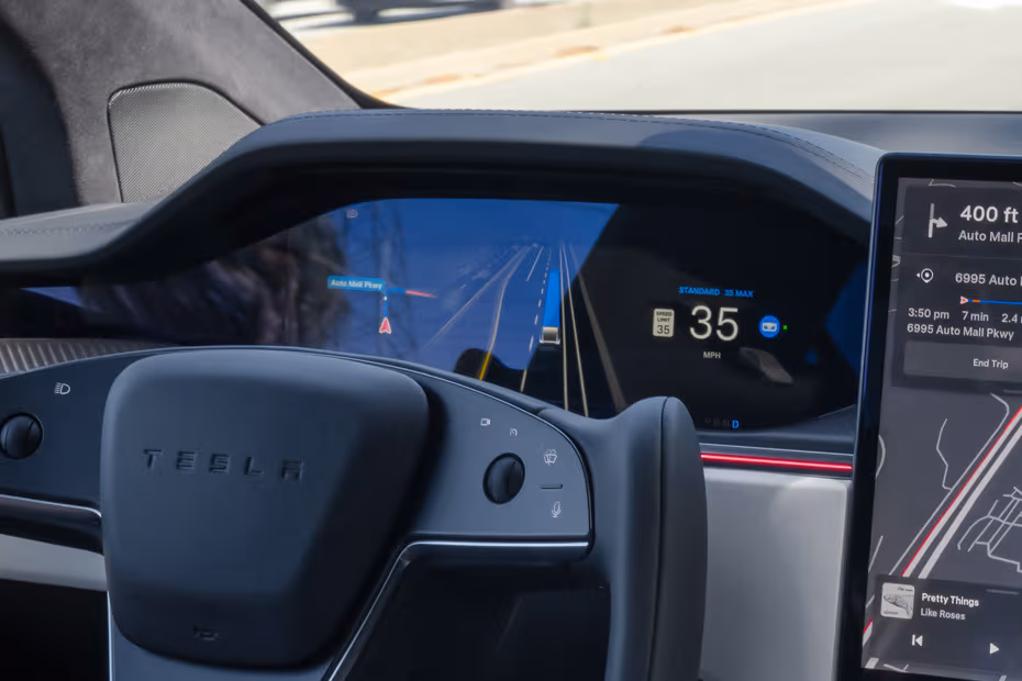 Tesla Model X 2026 Driver Instrument Cluster Screen