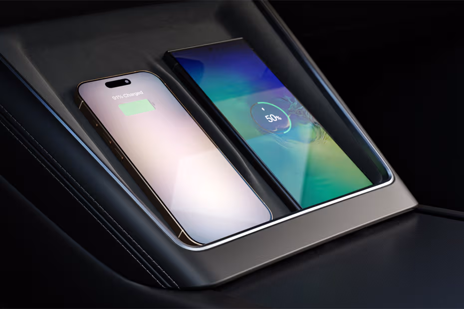 Tesla Model Y 2026 Center Tunnel with attached Smartphone