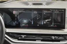 BMW X7 Stereo View