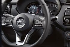 Nissan Sunny Sterring Wheel View