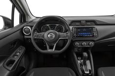 Nissan Sunny Dashboard View