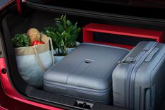 Nissan Sunny Boot View
