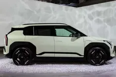 Kia EV 3 2024 Right Side View