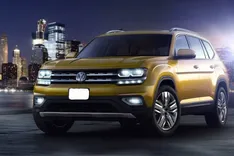 Volkswagen Teramont 2024 Left Side Front View