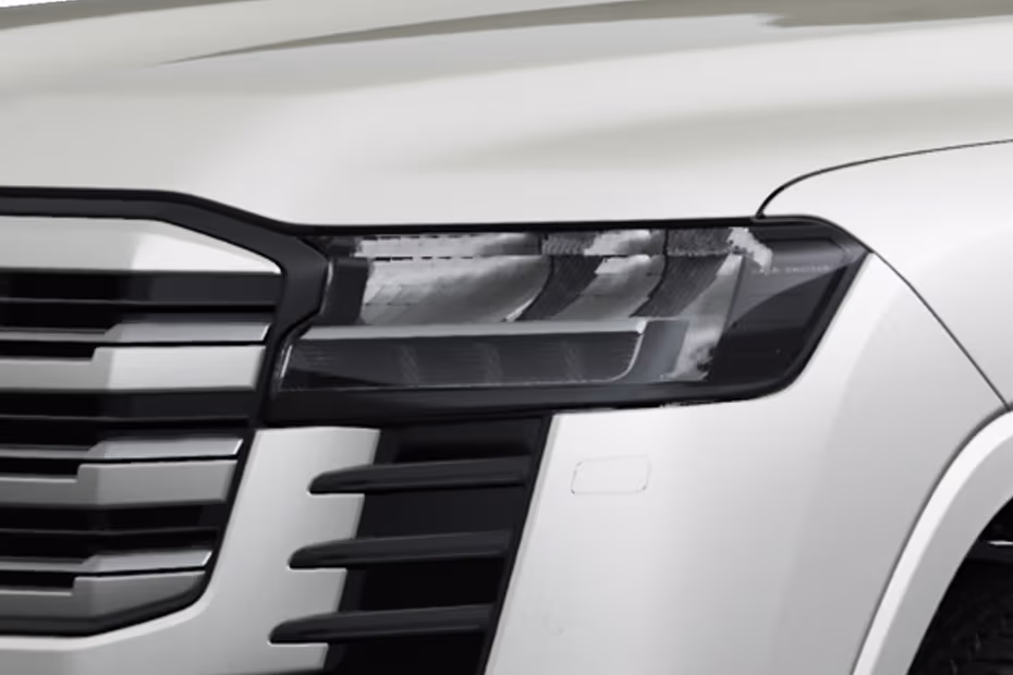 Toyota Land Cruiser LED Projector Headlights With Sleek, Sharp Styling