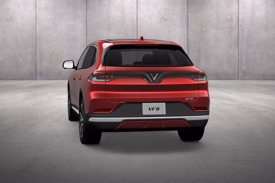 VINFAST VF8 2026 rear view with LED Taillights