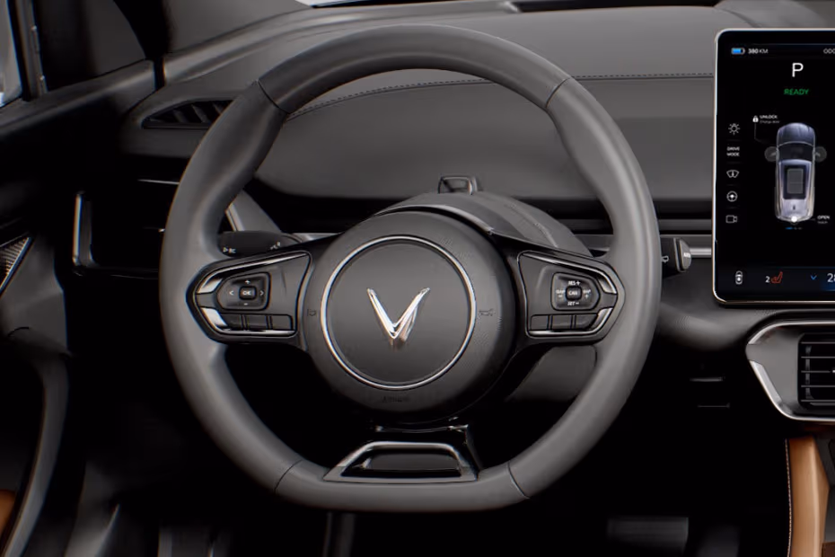 VINFAST VF8 2026 Steering Wheel with Illuminated Brand Logo