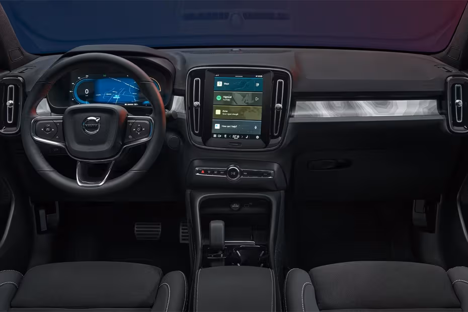Volvo C40 Recharge 2026 dashboard layout