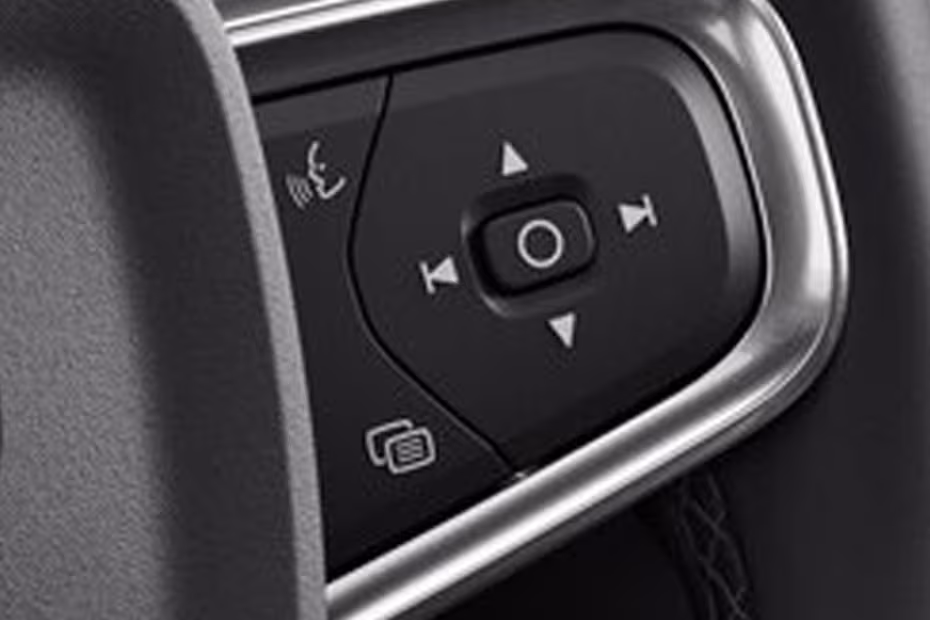 Volvo C40 Recharge 2026 Right Steering Wheel Controls