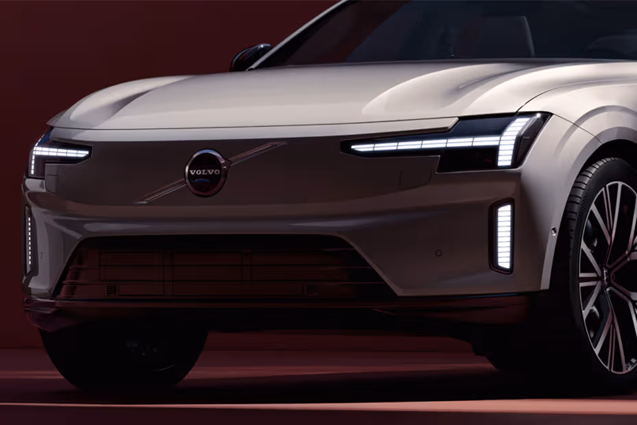 Volvo ES90 2026 Sedan front Grille Design