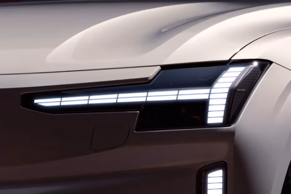 Volvo ES90 2026 Sedan front view with LED Headlights