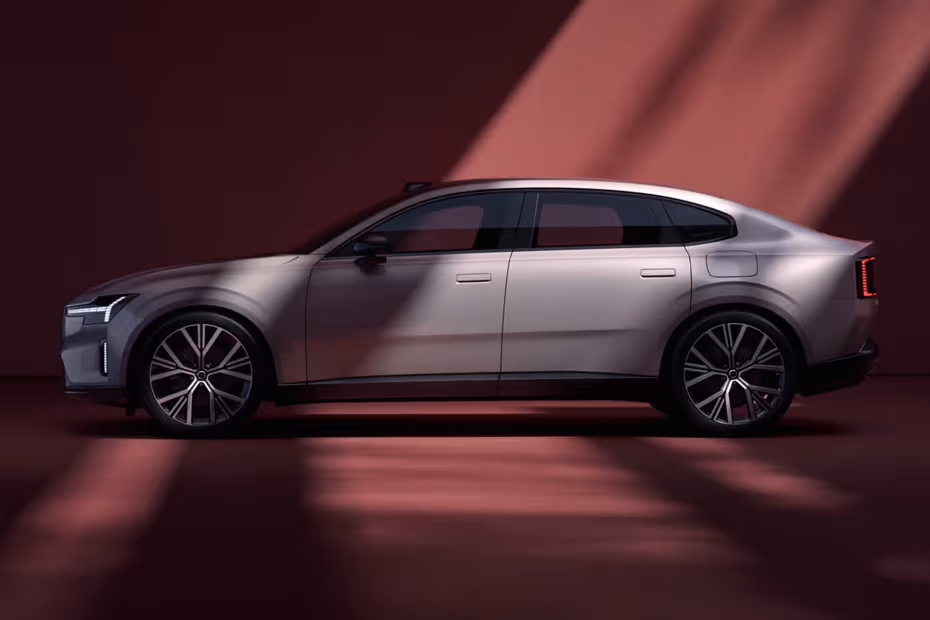 Volvo ES90 2026 Sedan Left side angle view showing taillights