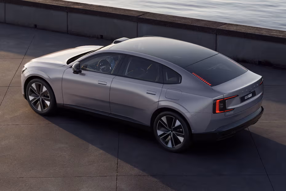 Volvo ES90 2026 Sedan Rear Cross Side View