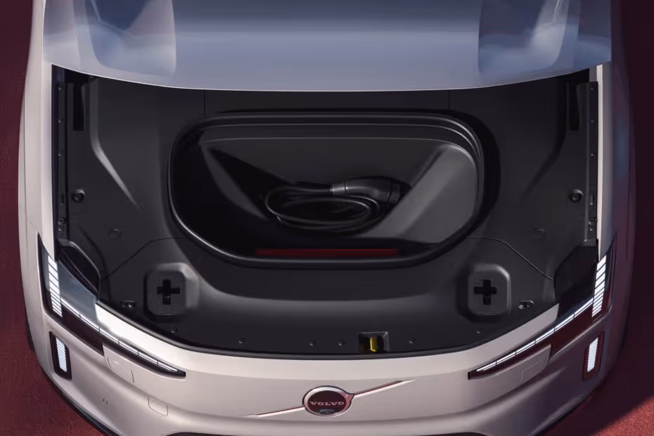 Volvo ES90 2026 Sedan Trunk Open Closer View