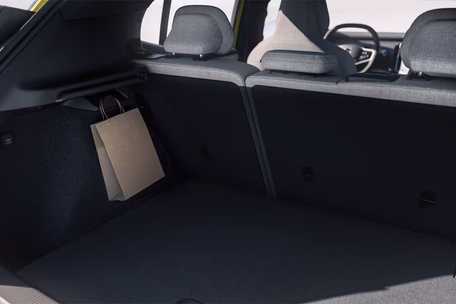 Volvo EX30 2026 complete storage area view