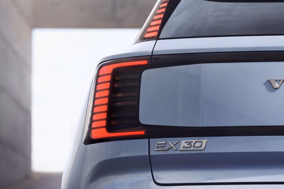 Volvo EX30 2026 LED taillight close-up