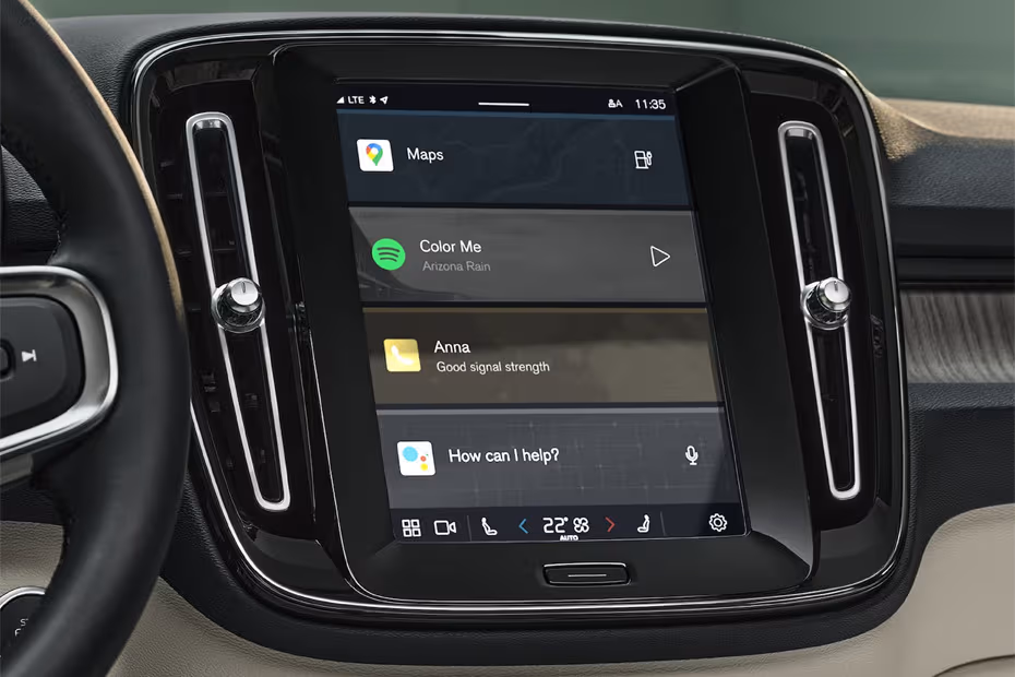 Volvo XC40 2026 Floating Touchscreen Infotainment System