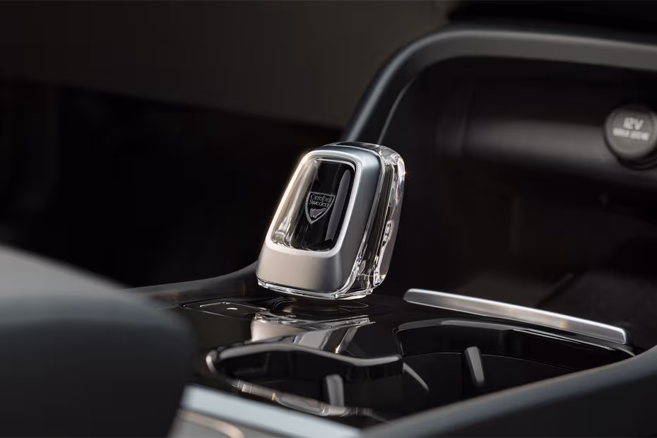 Volvo XC40 Recharge 2026 Central Console Gear Shifter