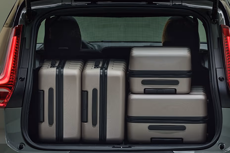 Volvo XC40 Recharge 2026 Exterior Rear Profile Showing the Open Boot Space