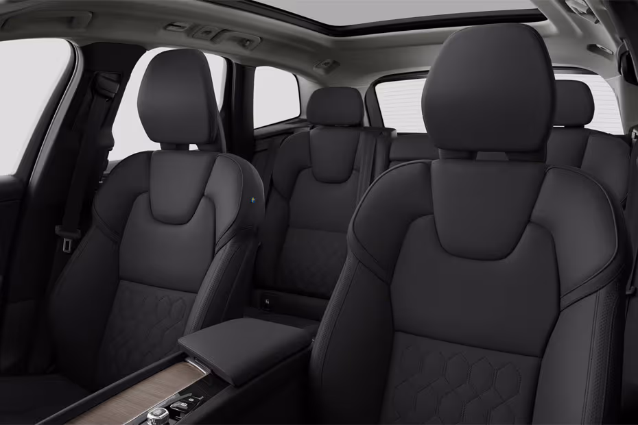 Volvo XC60 2026 interior driver side front seat