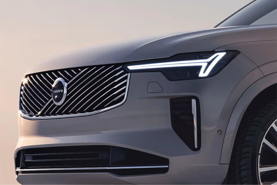 Volvo XC90 2026 Front Grille Design