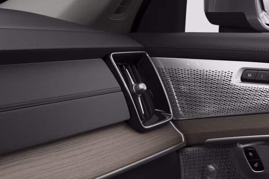 Volvo XC90 2026 interior corner dashboard side AC vent