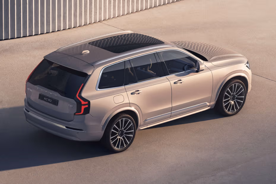Volvo XC90 2026 rear right side angle view showing taillights